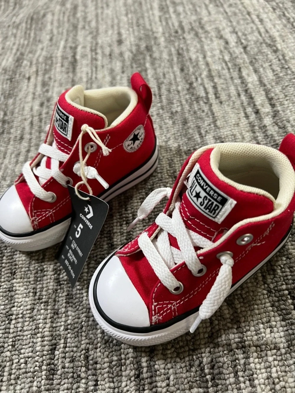 Converse- Kids - Street Mid Top Sneakers - Red Size 5